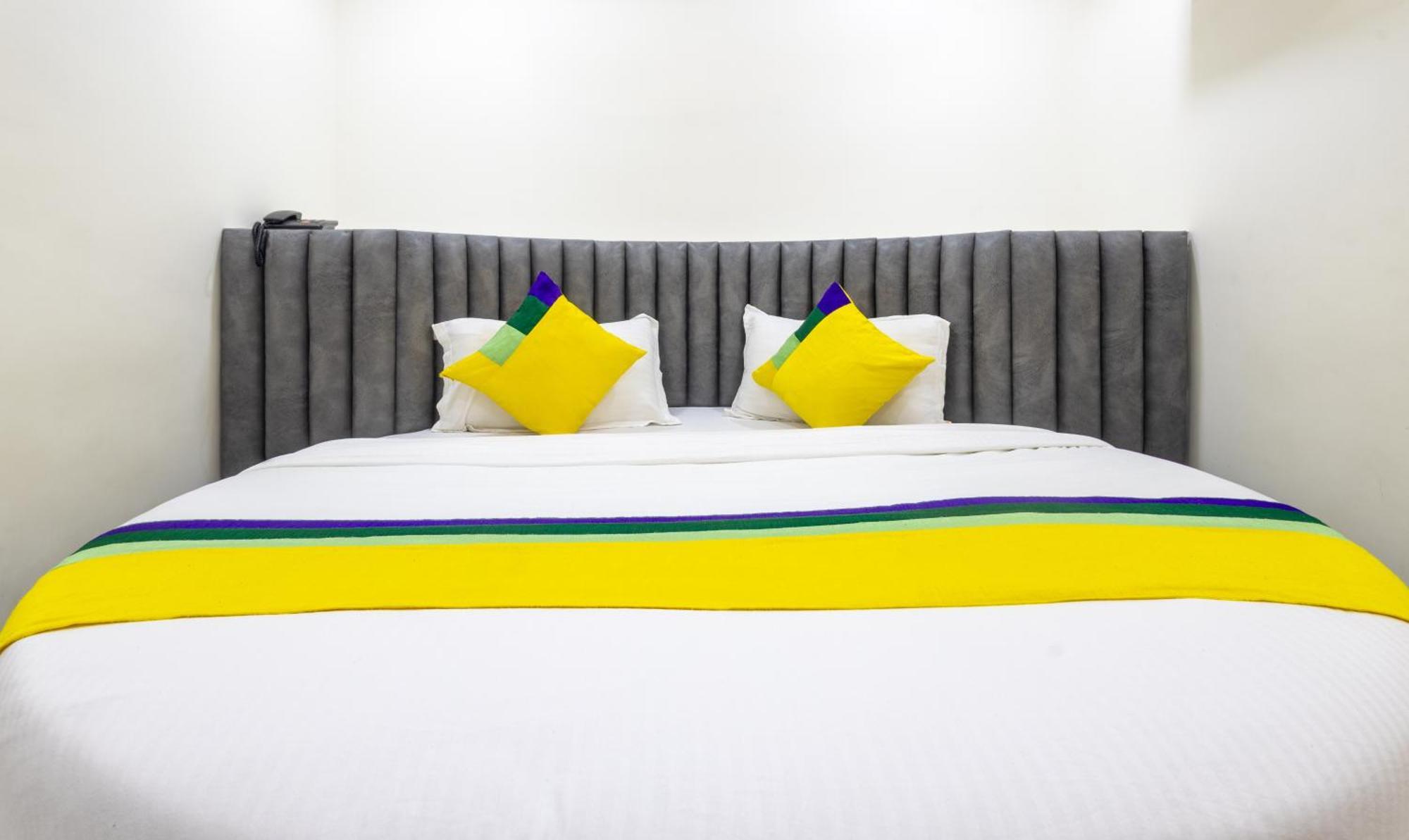 Itsy Hotels Signature, Nehru Nagar アーメダバード エクステリア 写真
