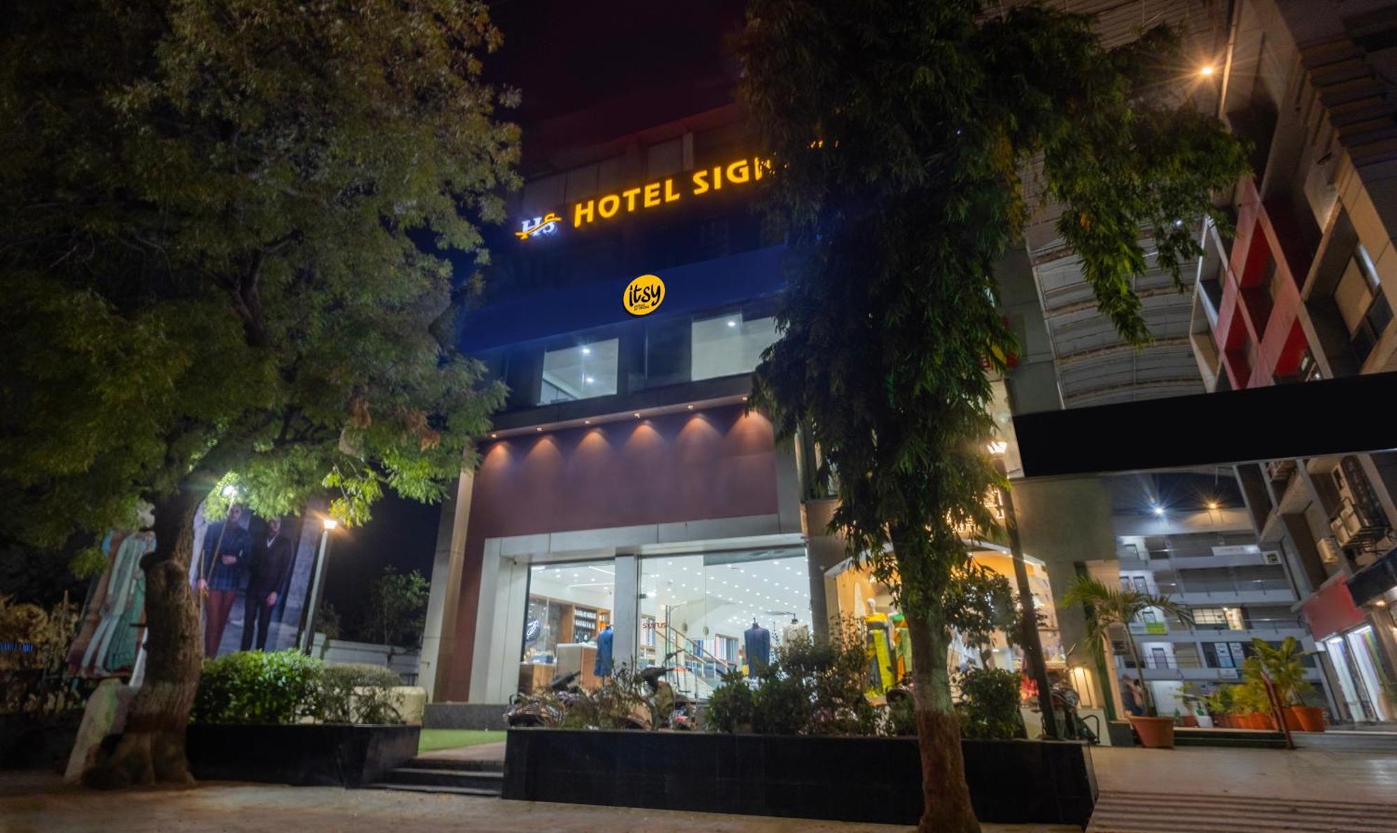 Itsy Hotels Signature, Nehru Nagar アーメダバード エクステリア 写真
