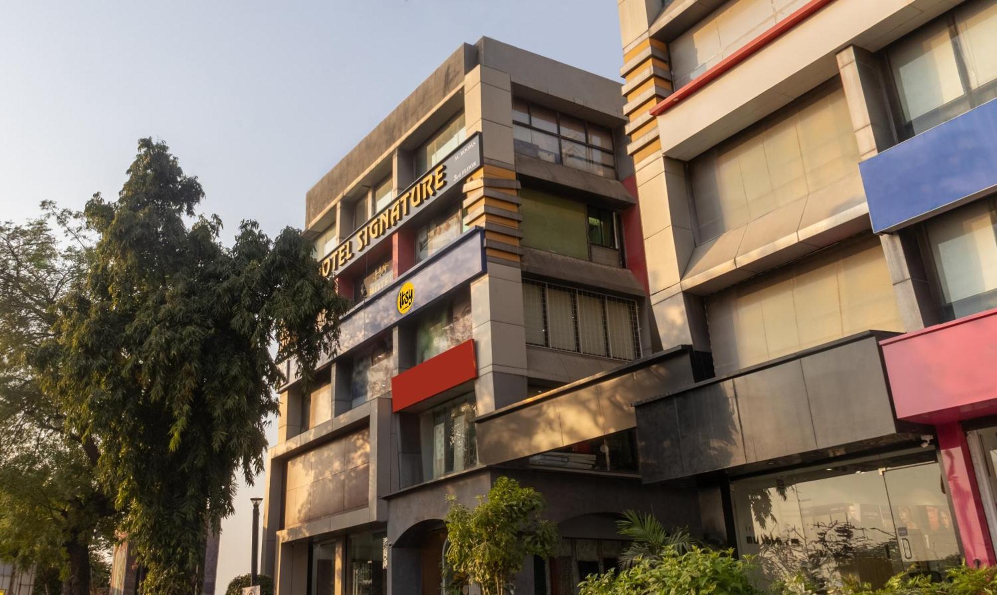 Itsy Hotels Signature, Nehru Nagar アーメダバード エクステリア 写真